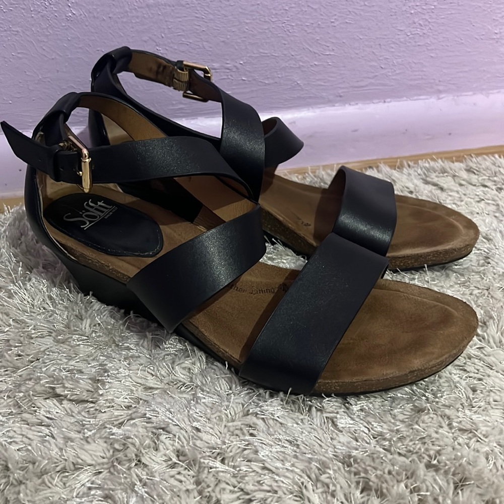Women’s sandals